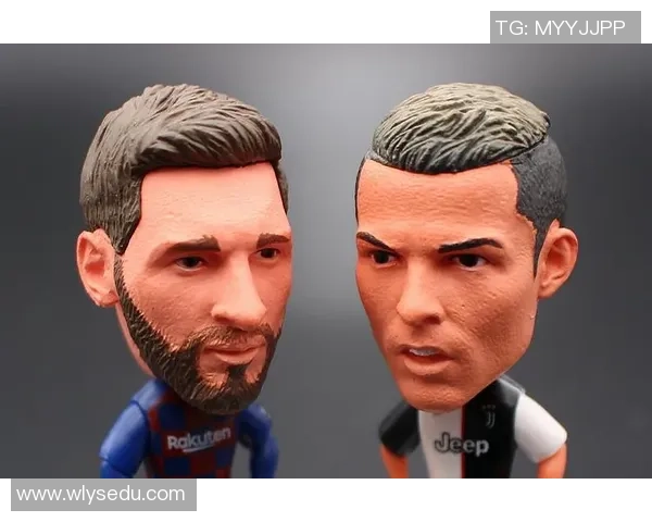 足球球星手办收藏热潮来袭 让你拥有与传奇并肩的荣耀时刻